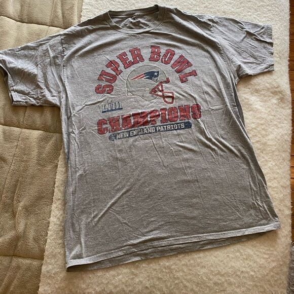 Fanatics Tops - New England Patriots Superbowl Championship T-Shirt Size Large